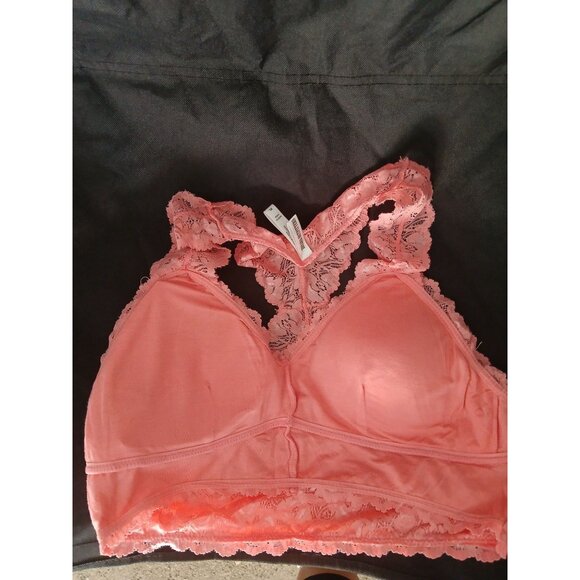 A-Shape  Wirefree Fine Intricate Peach Lace Halter Plunge Bralette Crop bra - Picture 7 of 7
